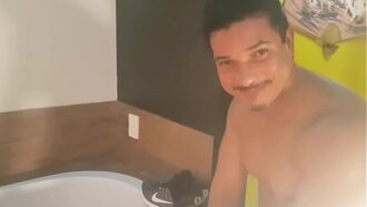 Ed j. e sua Anaconda Arregaçando o Cú de Paty bumbum agora ja perdeu a Virgindade anal!!! (El Toro…