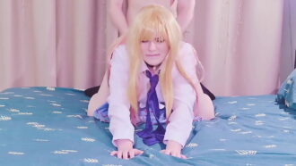 My Dressed Up Darling: Marin Kitagawa recebe treinamento anal com um pau grande até gozar na bunda