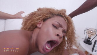 Tesão e sexy Rebeca Villar fodida por 3 Big Cock em duplo Anal